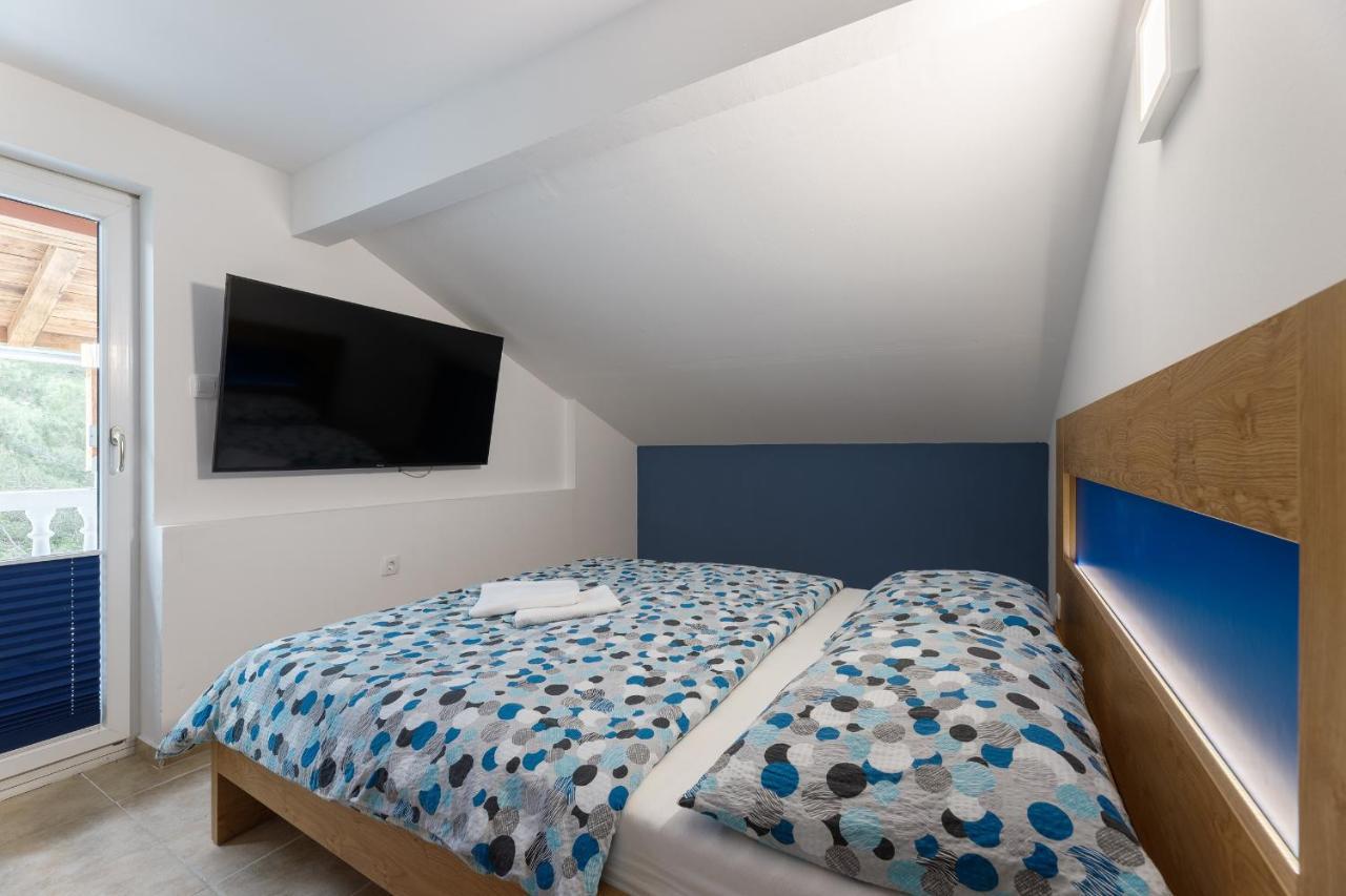 Rosmarin - Family Friendly, Beachfront Pašman