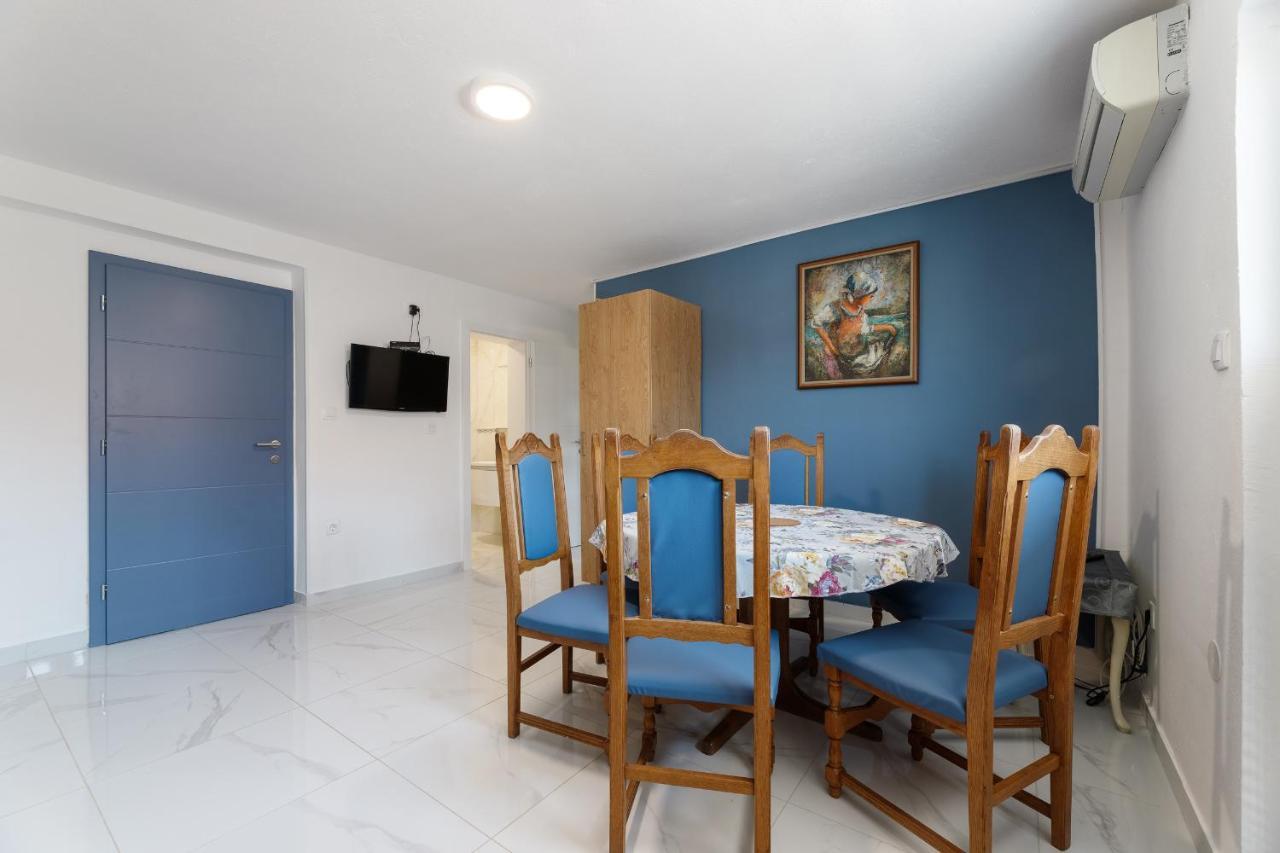 Appartement Rosmarin - Family Friendly, Beachfront