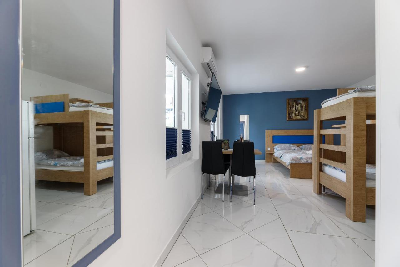 Rosmarin - Family Friendly, Beachfront Appartement