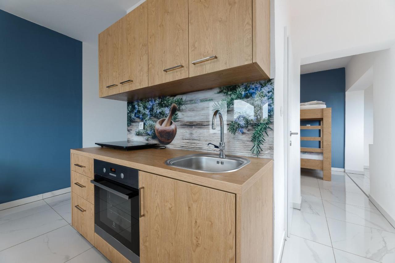 Rosmarin - Family Friendly, Beachfront Appartement
