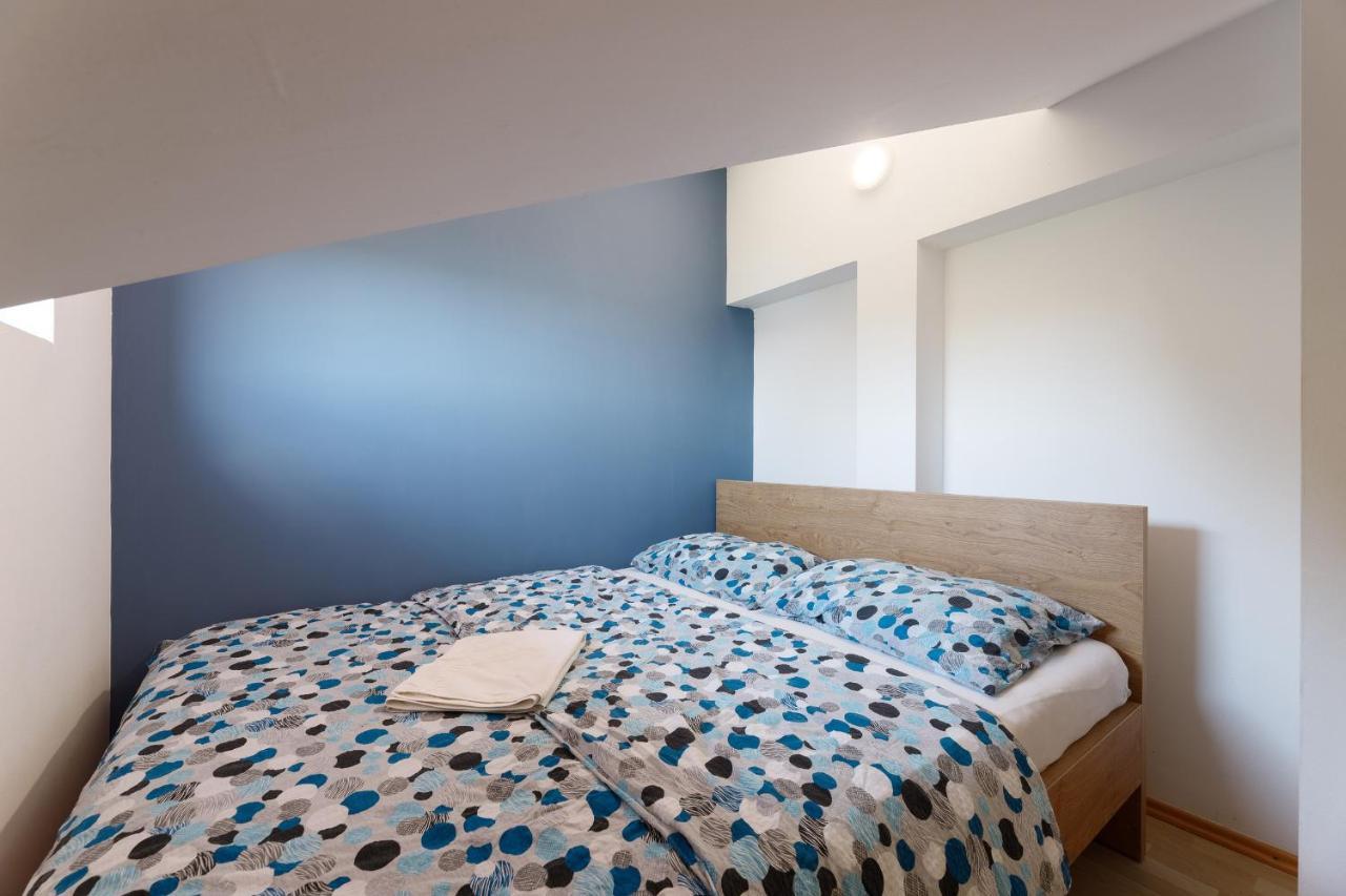 Rosmarin - Family Friendly, Beachfront *