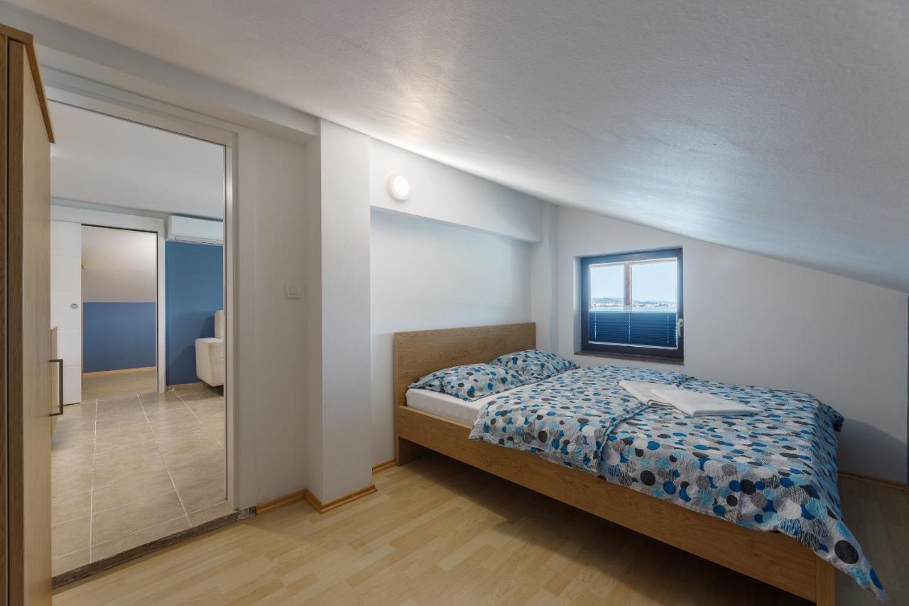 Rosmarin - Family Friendly, Beachfront Appartement *