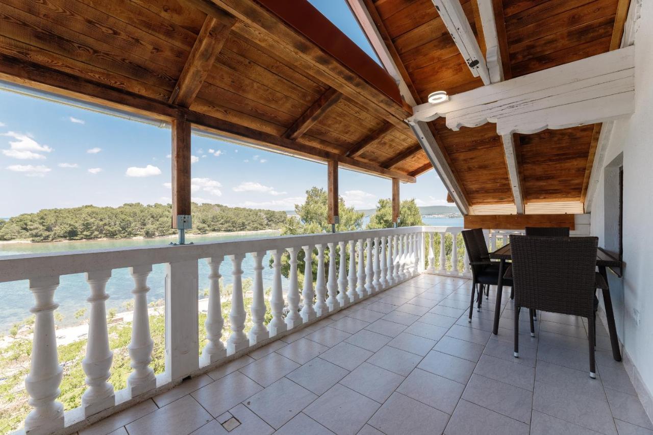 Rosmarin - Family Friendly, Beachfront Appartamento *