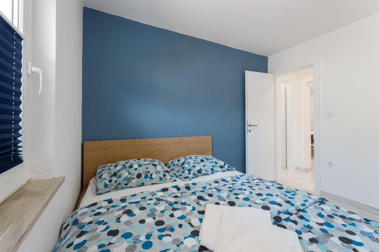 Rosmarin - Family Friendly, Beachfront Pašman