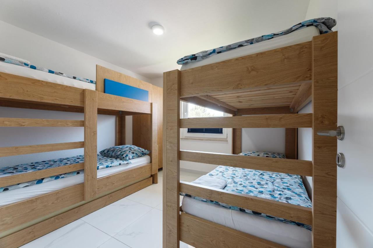 Rosmarin - Family Friendly, Beachfront * Pašman