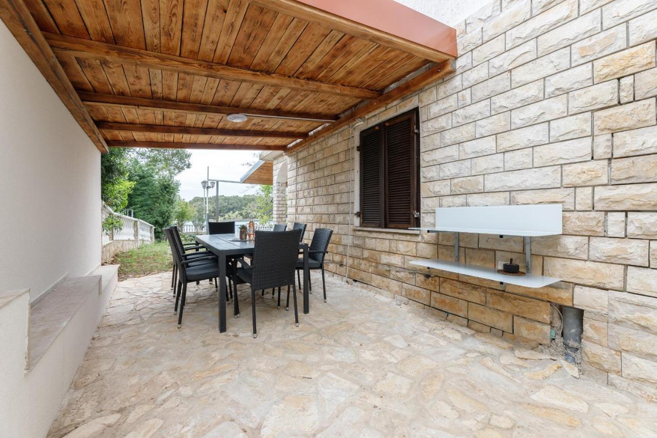 Rosmarin - Family Friendly, Beachfront Appartamento *